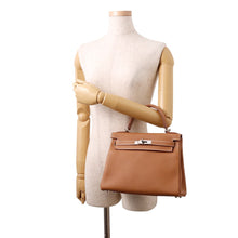 将图像加载到图库查看器中,HERMES Kelly Retourne Gold Togo Leather Size 28