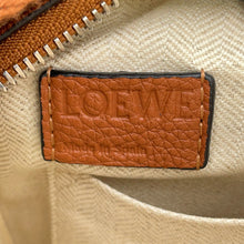 Load image into Gallery viewer, LOEWE Military messenger Tan317.12AA72 Leather Size XS