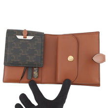 将图像加载到图库查看器中,CELINE Triomphe Travel Kit Tan4M3262AKL.04LU TriompheCanvas Leather