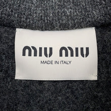 Load image into Gallery viewer, MIUMIU Logo cropped cardigan Size 36 GrayMMJ113 Virgin wool