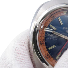 将图像加载到图库查看器中,SEIKO 5Sports Day-Date W40mm Stainless Steel Navy Dial5126-6010