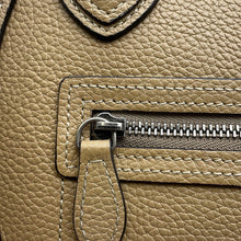 Load image into Gallery viewer, CELINE Luggage shopper Beige168243 Leather Size Nano
