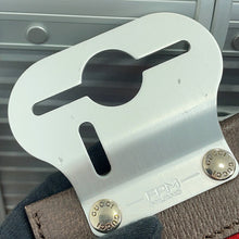 将图像加载到图库查看器中,GUCCI Porter Cabin Trolley FRM Suitcase Silver743843 Aluminum GG Supreme