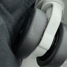 将图像加载到图库查看器中,GUCCI Porter Cabin Trolley FRM Suitcase Silver743843 Aluminum GG Supreme