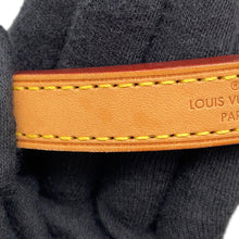 将图像加载到图库查看器中,LOUIS VUITTON Cluny RoseM42738 Monogram Size BB