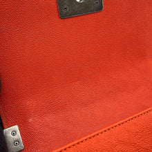将图像加载到图库查看器中,CHANEL Boy Chanel ChainShoulder Bag OrangeA67085 Caviar Leather Size Small