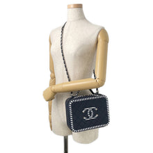 Load image into Gallery viewer, CHANEL CCFiligree ChainShoulder Bag Navy/WhiteA93343 Caviar Leather