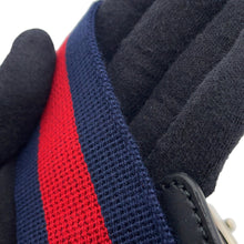 将图像加载到图库查看器中,GUCCI GG Supreme Travel Bag Black/Gray478323 GG Supreme Leather