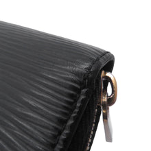 Load image into Gallery viewer, LOUIS VUITTON Zippy Wallet NoirM61857 Epi Leather