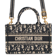 将图像加载到图库查看器中,Dior Book Tote Oblique Embroidery Navy/BeigeS5573CRIW Canvas Size Mini