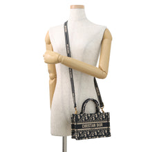 将图像加载到图库查看器中,Dior Book Tote Oblique Embroidery Navy/BeigeS5573CRIW Canvas Size Mini