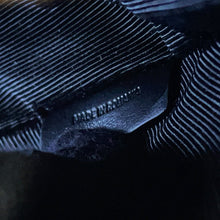 将图像加载到图库查看器中,BURBERRY Icon Stripe Louise Bag Beige/Black/White8051846 PVC