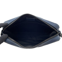 将图像加载到图库查看器中,LOUIS VUITTON Trio Messenger NavyM24753 Monogram Shadow