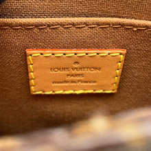 Load image into Gallery viewer, LOUIS VUITTON Petit Sac Plat BrownM81295 Monogram