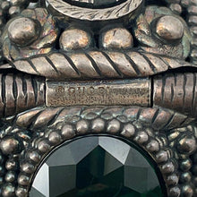 Load image into Gallery viewer, GUCCI Interlocking G Flower Bangle Size 16 Silver/Green SV925