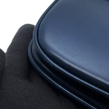 将图像加载到图库查看器中,GUCCI Raja ChainShoulder Navy537241 Leather Size Medium