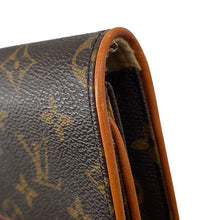 Load image into Gallery viewer, LOUIS VUITTON Pochette Twin BeigeM51852 Monogram Size GM