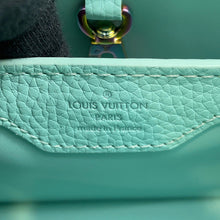 将图像加载到图库查看器中,LOUIS VUITTON Capucines Light BlueM22055 Taurillon Leather Size BB