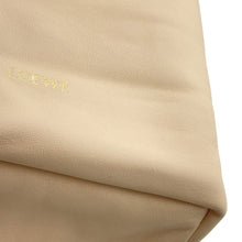 Load image into Gallery viewer, LOEWE Squeeze Bag IvoryA914NCHX01 Leather Size Small