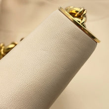 Load image into Gallery viewer, LOEWE Squeeze Bag IvoryA914NCHX01 Leather Size Small