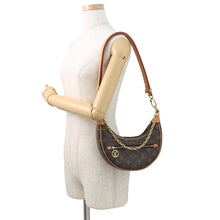 Load image into Gallery viewer, LOUIS VUITTON loop BeigeM81098 Monogram