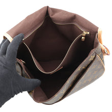 Load image into Gallery viewer, LOUIS VUITTON Menilmontant BrownM40473 Monogram Size MM