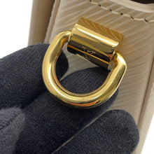 将图像加载到图库查看器中,LOUIS VUITTON Twist WEST Quartz WhiteM24550 Epi Leather
