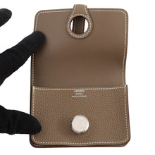 Load image into Gallery viewer, HERMES Dogon Card Case Etoupe Taurillon Clemence