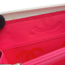 将图像加载到图库查看器中,CHANEL Cambon Line Zip Around Long Cloth White/Black/PinkA26710 Calf Leather