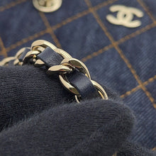 将图像加载到图库查看器中,CHANEL CC Logo Matelasse ChainClutch NavyAP5092 Denim