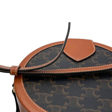 Load image into Gallery viewer, CELINE Triomphe Tambour Tan195192 PVC Leather Size Medium