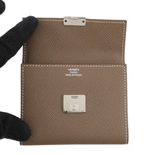 将图像加载到图库查看器中,HERMES Clic Card Case Etoupe Epsom