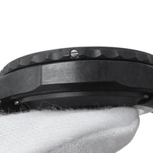 Load image into Gallery viewer, BREITLING Endurance Pro 44 W44mm Bright Light Rubber Black DialX82310