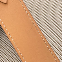 将图像加载到图库查看器中,BURBERRY Pocket bag Beige/Warm Sand8039070 Canvas Leather Size Medium