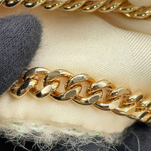 Load image into Gallery viewer, CHANEL COCO Button Jacquard Jacket Size 36 WhiteP71059 Wool 64% Silk19% Nylon17%