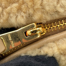 Load image into Gallery viewer, MIUMIU Pouch Beige5NE851 Leather Shearling