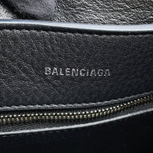Load image into Gallery viewer, BALENCIAGA Everyday Tote Black551810 Leather Size XS