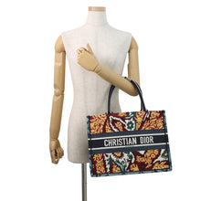 将图像加载到图库查看器中,Dior Book Tote Embroidery Paisley Navy/Multicolor Canvas Size Medium
