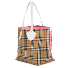 将图像加载到图库查看器中,BURBERRY Nova Check Reversible Tote Bag Beige/Pink/White Canvas Leather