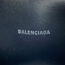 将图像加载到图库查看器中,BALENCIAGA Everyday camera bag Silver552372 Leather Size XS