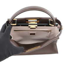 将图像加载到图库查看器中,FENDI Peekaboo Icy You Brown8BN321 Leather Size Medium