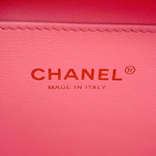 将图像加载到图库查看器中,CHANEL Matelasse Small Vanity Bag CoralPinkAS3221 Caviar Leather