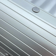 将图像加载到图库查看器中,GUCCI Porter Cabin Trolley FRM Suitcase Silver801875 Aluminum GG Supreme Size Medium