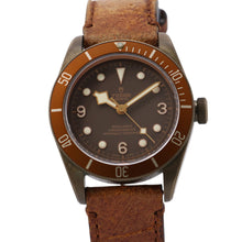 将图像加载到图库查看器中,TUDOR Heritage Black Bay Bronze W43mm Bronze Leather Brown Dial79250BM