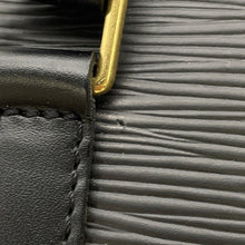 将图像加载到图库查看器中,LOUIS VUITTON Soufflot NoirM52222 Epi Leather