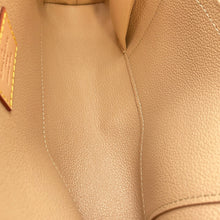 将图像加载到图库查看器中,LOUIS VUITTON Pochette Cosmetic BeigeM46579 Monogram Size MM