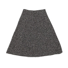将图像加载到图库查看器中,CHANEL Métiers d'Art Tweed Skirt Size 34 Black/MulticolorP71123 V62308 NC667 Polyamide 46%, Wool 41%, Polyester 6%, Viscose 5%, Acrylic 2%