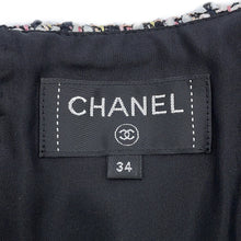 将图像加载到图库查看器中,CHANEL Métiers d'Art Tweed Skirt Size 34 Black/MulticolorP71123 V62308 NC667 Polyamide 46%, Wool 41%, Polyester 6%, Viscose 5%, Acrylic 2%