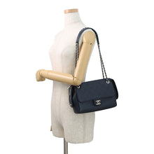 将图像加载到图库查看器中,CHANEL Chain Shoulder Bag Navy Lambskin