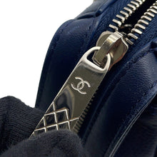将图像加载到图库查看器中,CHANEL Chain Shoulder Bag Navy Lambskin